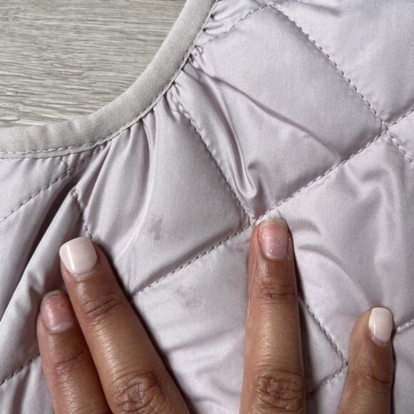 Old Navy Womens Medium Top Vest Purple‎ Puffer Quilted Pockets Zip - Picture 9 of 9